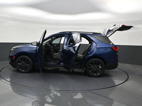 Used 2023 Chevrolet Equinox RS FWD image 39