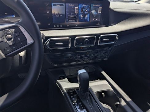New 2026 Nissan Sentra SV w/ Floor Mat Package FWD image 10