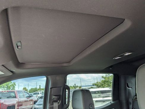 Used 2022 GMC Sierra 1500 AT4 w/ AT4 Premium Package AWD/4WD image 19