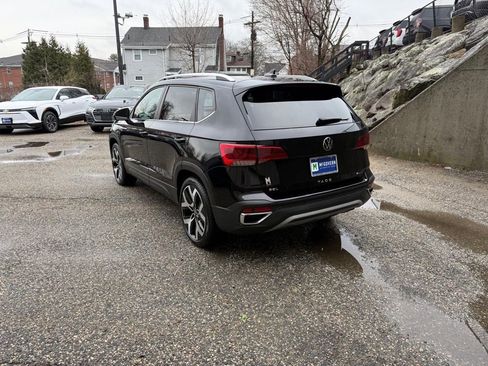 Used 2023 Volkswagen Taos SEL AWD/4WD image 3