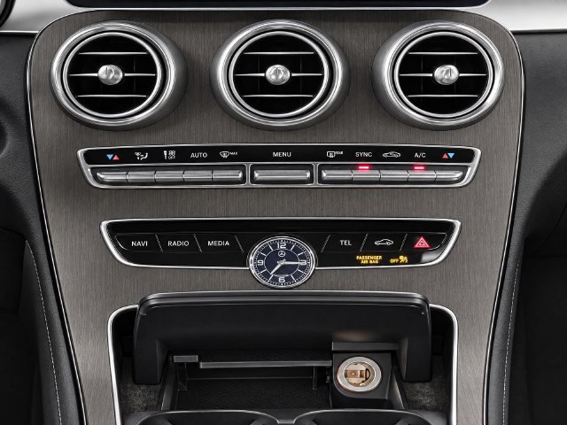 Used 2019 Mercedes-Benz C 300 4MATIC Sedan image 17