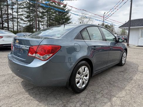 Used 2012 Chevrolet Cruze LS w/ Connectivity Package FWD image 5