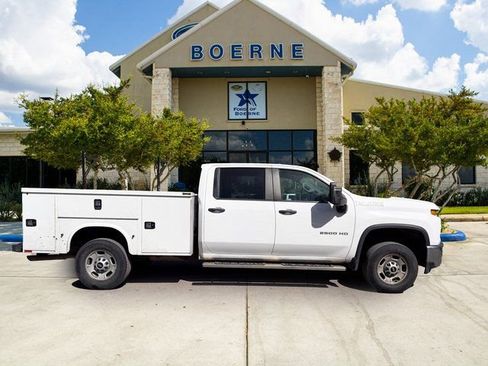 Used 2023 Chevrolet Silverado 2500 W/T w/ WT Convenience Package image 4