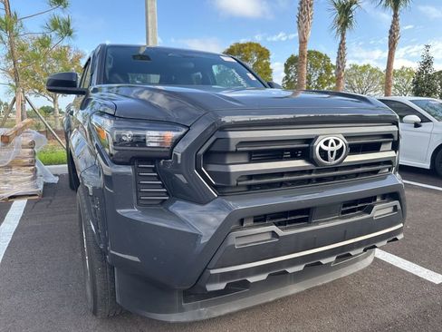 Used 2024 Toyota Tacoma SR image 11