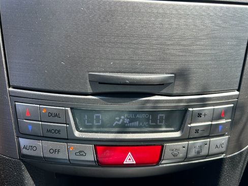 Used 2013 Subaru Legacy 3.6R Limited AWD/4WD image 15