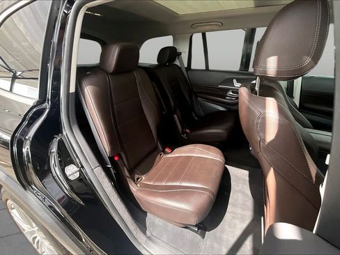 Used 2020 Mercedes-Benz GLS 450 4MATIC image 20