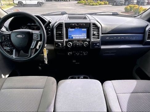 Used 2017 Ford F250 XLT w/ XLT Value Package AWD/4WD image 15