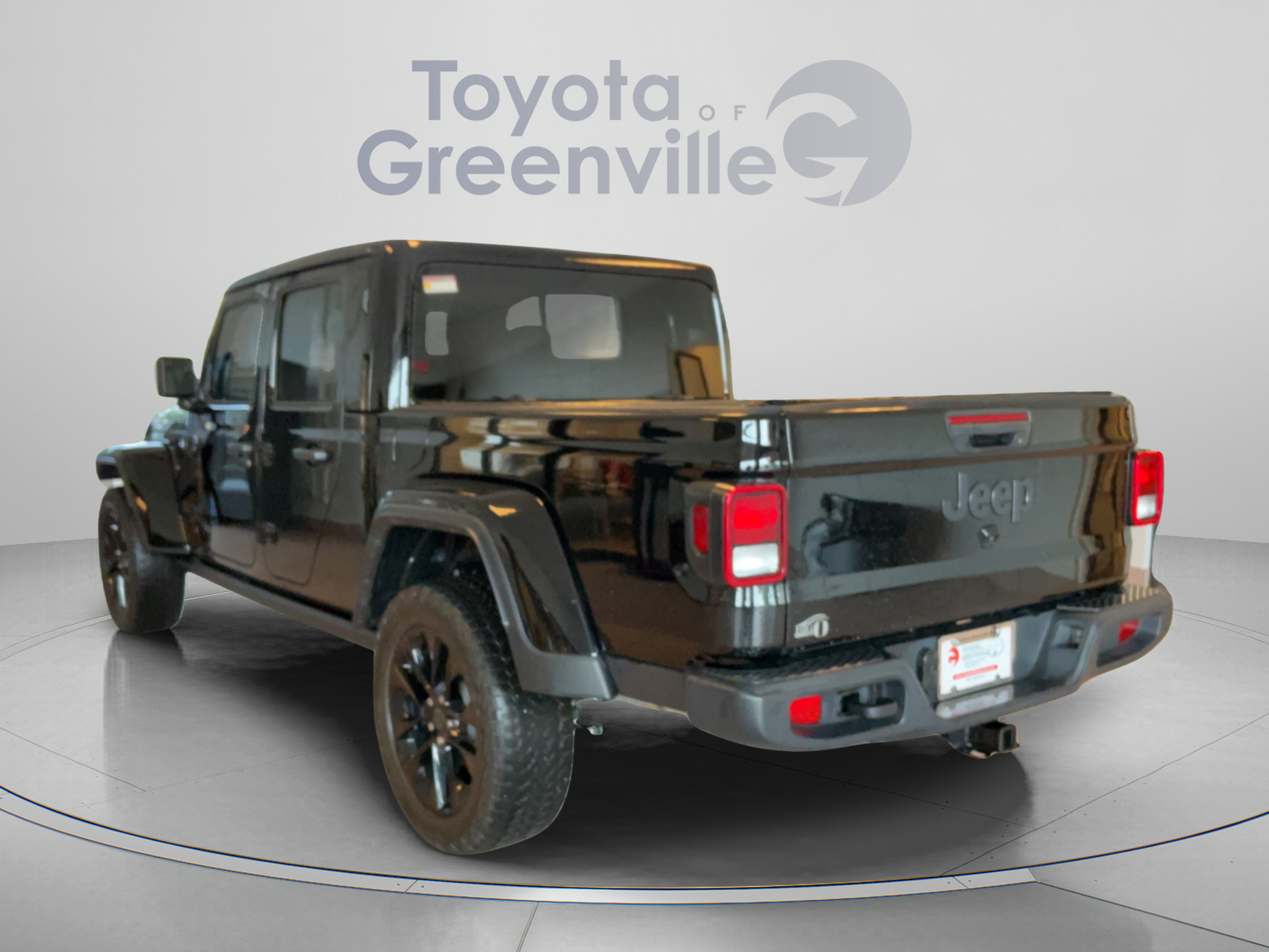 Used 2025 Jeep Gladiator Sport AWD/4WD image 4