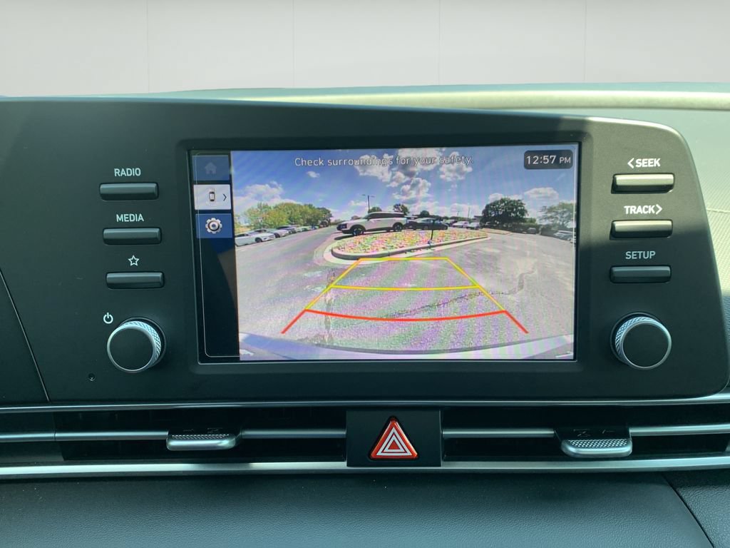 Certified 2026 Hyundai Elantra SE FWD image 27