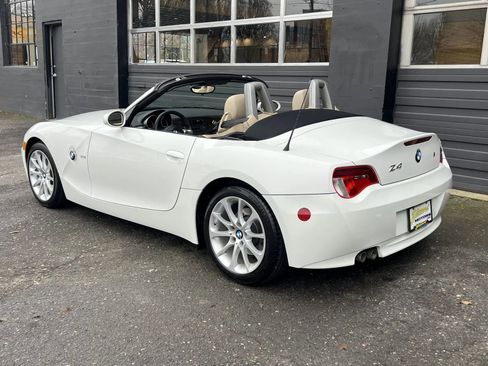 Used 2008 BMW Z4 3.0i image 3