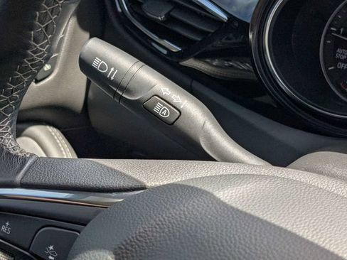 Used 2022 Buick Encore GX Essence w/ Experience Buick Package AWD/4WD image 25