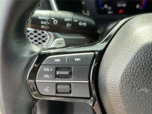 Certified 2025 Acura Integra A-Spec image 13