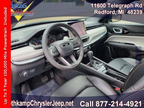 Certified 2024 Jeep Compass Limited image 10