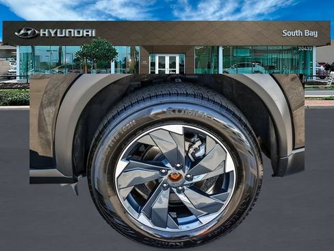 Used 2024 Nissan Rogue SV AWD/4WD image 8