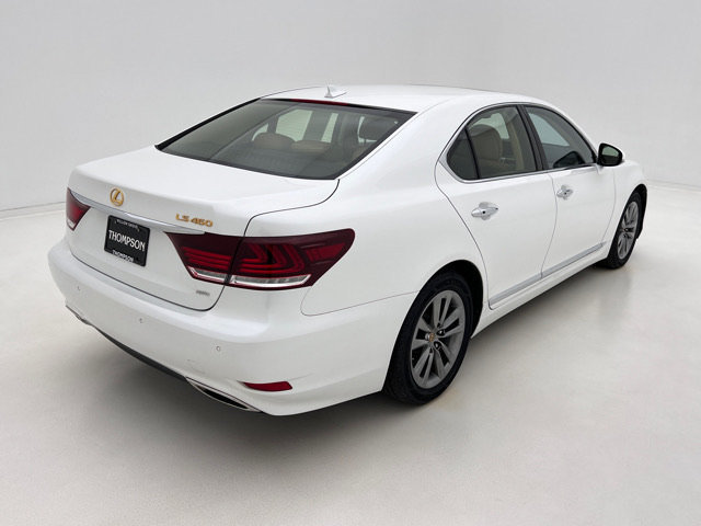 Used 2013 Lexus LS 460 AWD w/ Comfort Pkg image 7