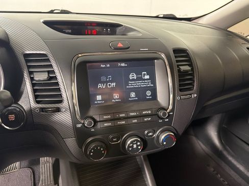 Used 2018 Kia Forte S w/ S Technology Plus Package image 14