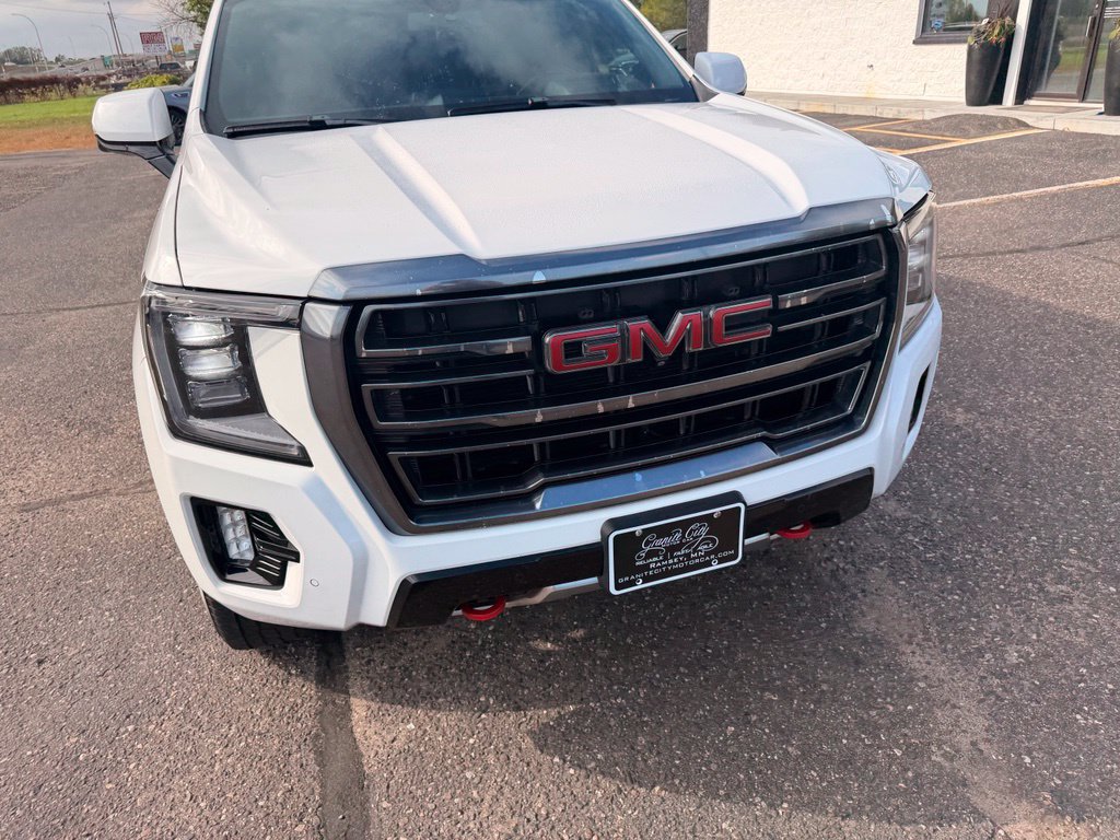Used 2021 GMC Yukon XL AT4 w/ AT4 Premium Plus Package AWD/4WD image 13
