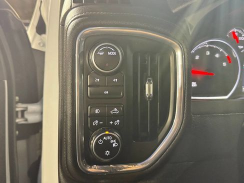 Used 2023 Chevrolet Silverado 2500 LT w/ Convenience Package image 16