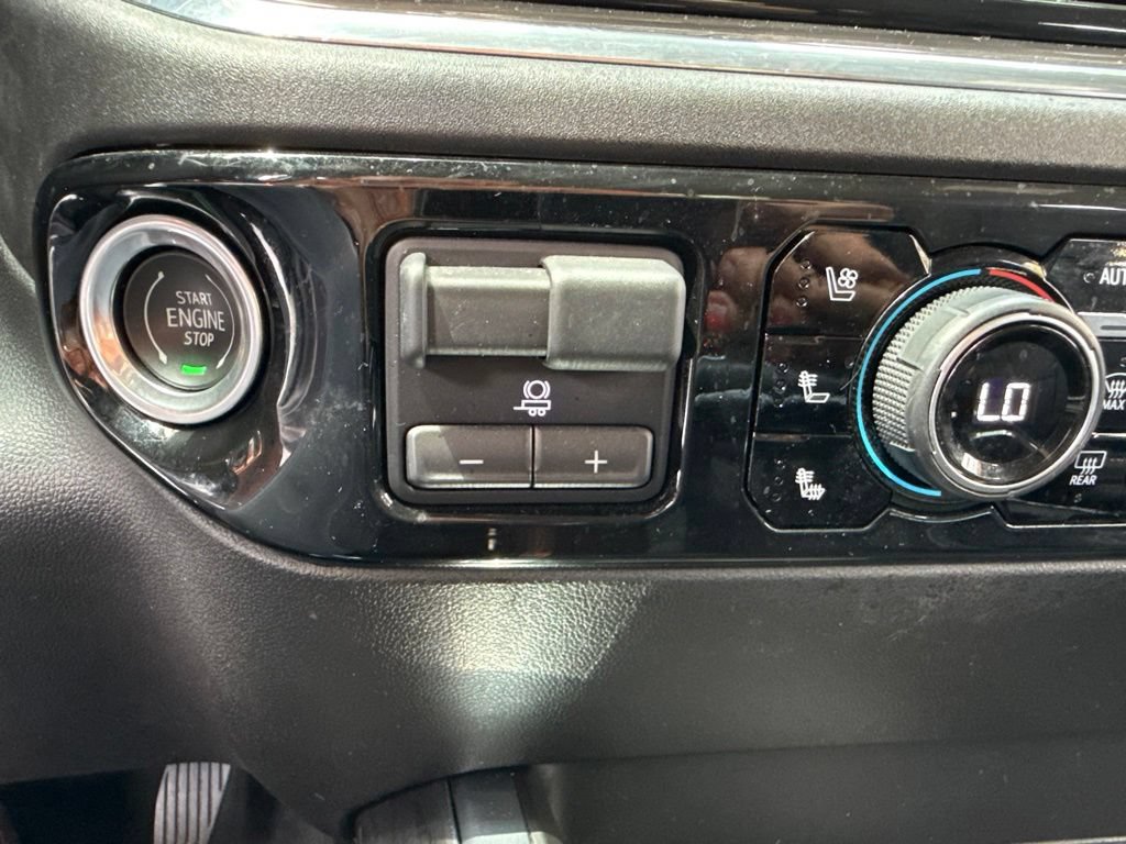 Used 2024 Chevrolet Silverado 1500 LTZ AWD/4WD image 79