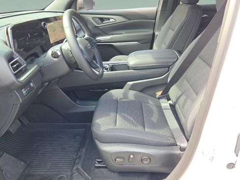 New 2026 Chevrolet Traverse LT w/ Midnight/Sport Edition FWD image 9