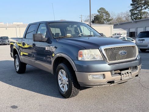 Used 2004 Ford F150 Lariat image 2