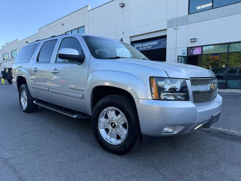 Used 2013 Chevrolet Suburban LT AWD/4WD image 2