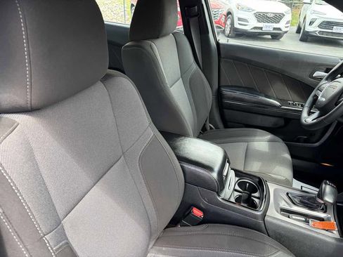 Used 2021 Dodge Charger SXT w/ Blacktop Package RWD image 27