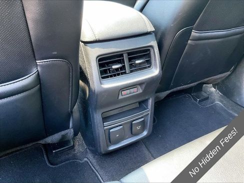 Used 2019 Ford Edge Titanium w/ Equipment Group 301A FWD image 30