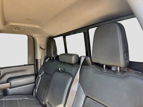 Used 2023 GMC Sierra 3500 Denali w/ Denali Ultimate Package AWD/4WD image 23