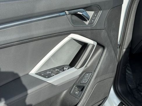 Certified 2025 Audi Q3 2.0T Premium Plus w/ Premium Plus Package image 22