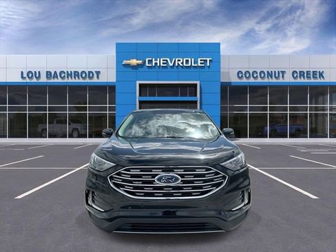 Used 2024 Ford Edge Titanium AWD/4WD image 3