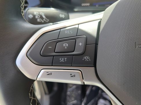Certified 2025 Volkswagen Taos S FWD image 24