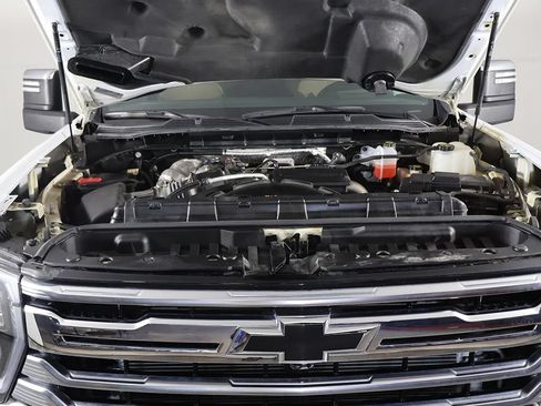 Used 2025 Chevrolet Silverado 2500 High Country w/ Technology Package AWD/4WD image 23