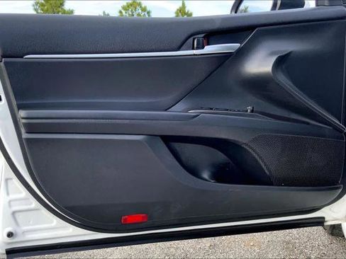 Certified 2023 Toyota Camry SE image 21