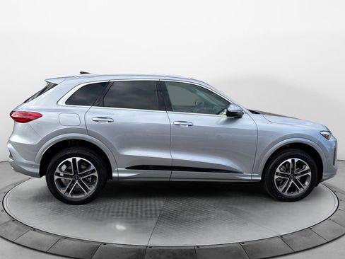 New 2025 Audi Q5 Premium Plus image 8