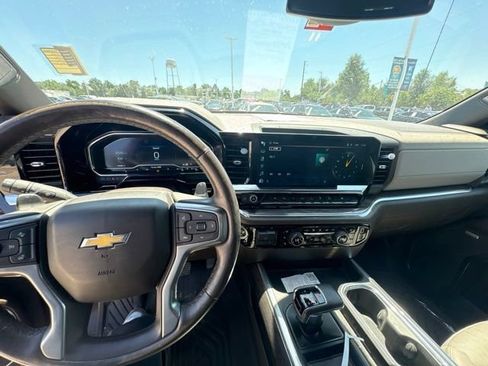 Used 2023 Chevrolet Silverado 1500 LTZ AWD/4WD image 11