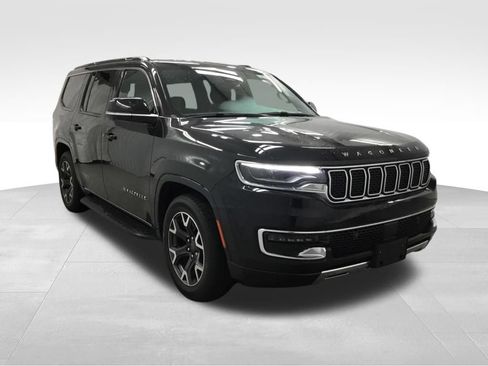 Used 2024 Jeep Wagoneer Series III w/ Flexible Seating Group AWD/4WD image 3