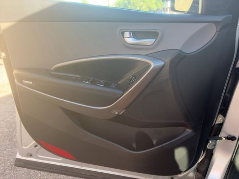 Used 2018 Hyundai Santa Fe Sport AWD/4WD image 19