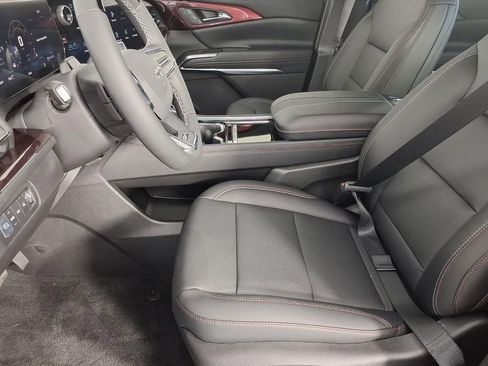 New 2026 Chevrolet Traverse Z71 w/ Enhanced Driving Package image 14