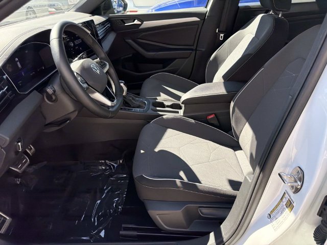 Certified 2025 Volkswagen Jetta Sport FWD image 12