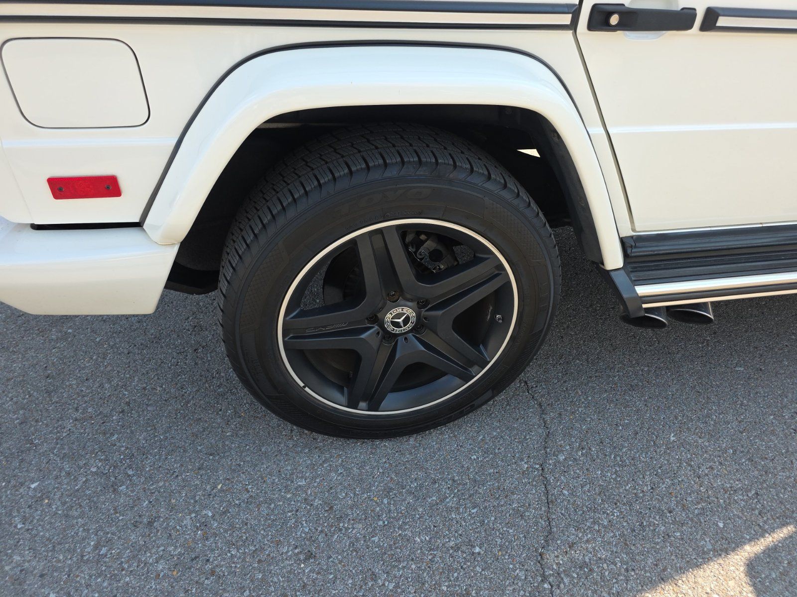 Used 2015 Mercedes-Benz G 63 AMG 4MATIC image 21