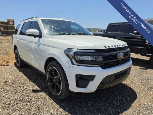 Used 2023 Ford Expedition Limited RWD image 5