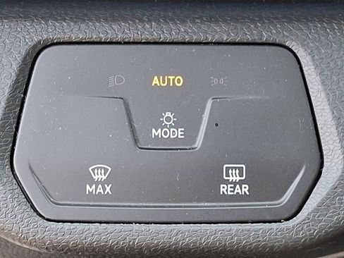 Used 2021 Volkswagen ID.4 Pro image 25