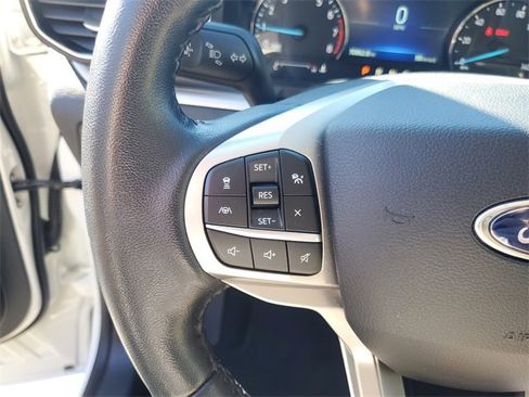 Used 2021 Ford Explorer XLT w/ Equipment Group 202A image 19