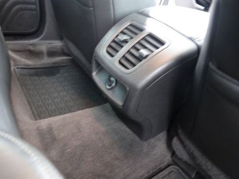 Used 2017 Ford Taurus SEL w/ Equipment Group 201A image 27