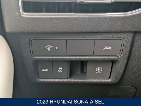 Certified 2023 Hyundai Sonata SEL w/ Convenience Package image 20