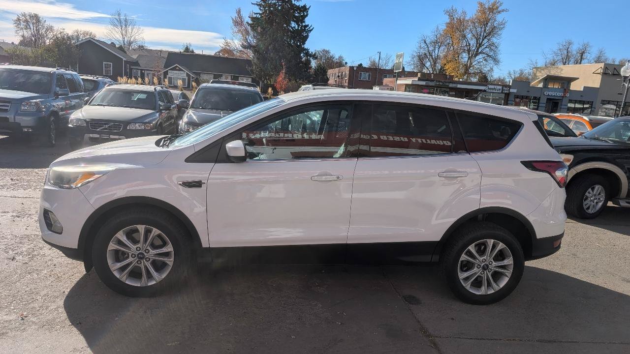 Used 2017 Ford Escape SE AWD/4WD image 8