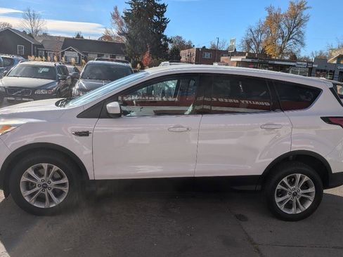 Used 2017 Ford Escape SE AWD/4WD image 8