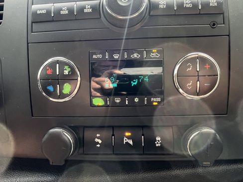 Used 2013 GMC Sierra 1500 SLE w/ Power Tech Package AWD/4WD image 14