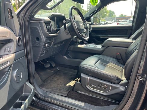 Used 2022 Ford Expedition Max Platinum image 10